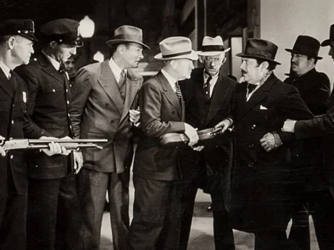 INTERNATIONAL CRIME (1938) watch INTERNATIONAL CRIME (1938)