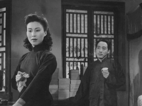 Echoes from the Silver Screen: A Journey Through Early Chinese Cinema Early Chinese cinema, stretching from 1905 through the late 1940s, evolved from recordings of traditional theater into a sophisticated, socio-politically charged commercial industry centered in Shanghai.